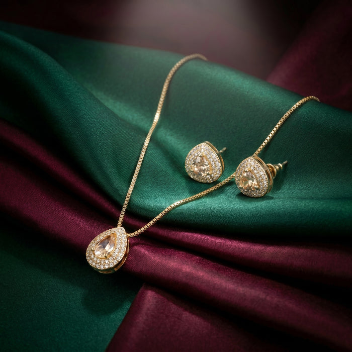Radiance Pendant Set (NEC-GLD-010)